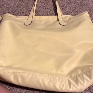 This is a cute bag for summertime. It has so much space.